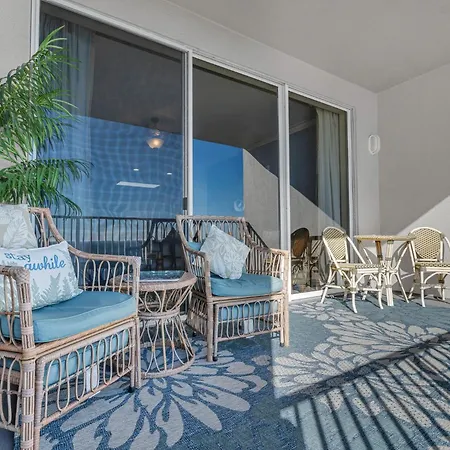 Luxury Condo W/ Huge Private Balcony On Lake Bryan-3