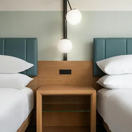 Sheraton Orlando Lake Buena Vista Resort - Newly Renovated!-2