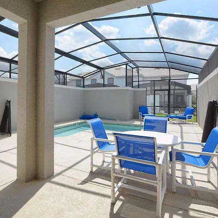 Storey Lake- 4 Bedroom Townhome W/Spashpool-1616St-2