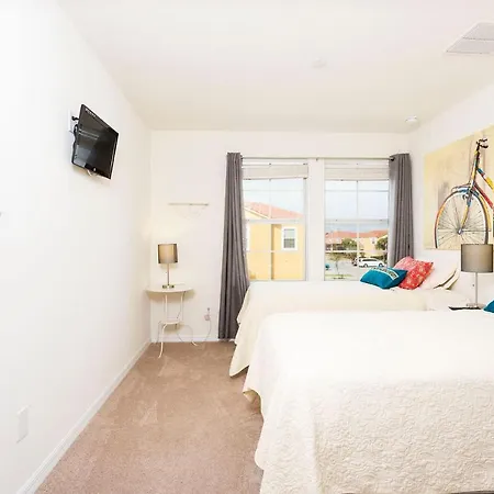 Modern Vacation Townhouse With Private Pool Bv4562-2