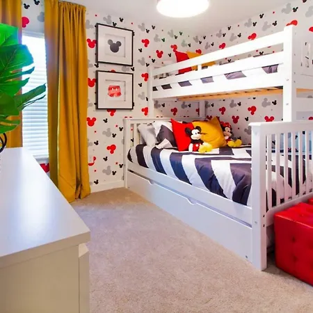 Wonderful Townhomes With Four Bedrooms Close To Disney-3