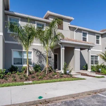 Four-Bedroom Townhome Kissimmee-3