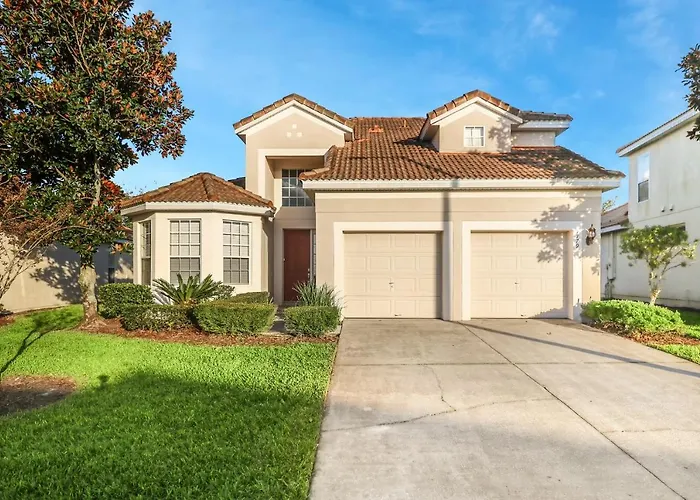 Windsor Hills Resort: Disney-Area Villa with Private Pool & Water Park Orlando