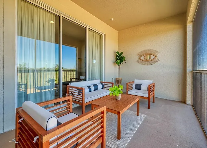 Pet friendly Pleasant Home With Lake View And Themed Bedroom Orlando