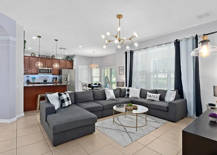 6Br/4B Windsor Hills Villa, Pool & Game Room, 2 Miles From Walt Disney World