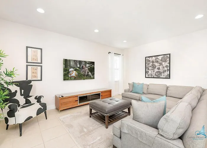 Gorgeous Luxury Home W Pool & Spa Near Disney