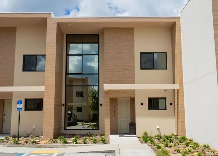 Gorgeous 3 Bd Close To Disney @ Magic Village 7568
