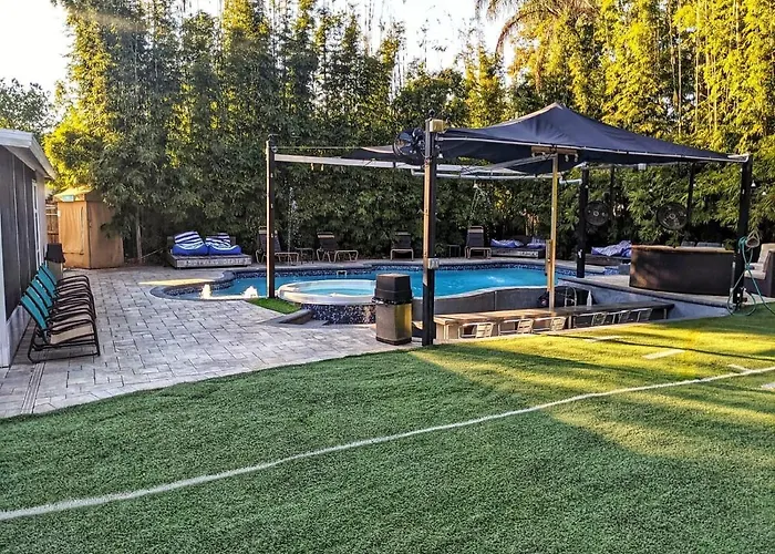 Luxury Pool Smart-Home