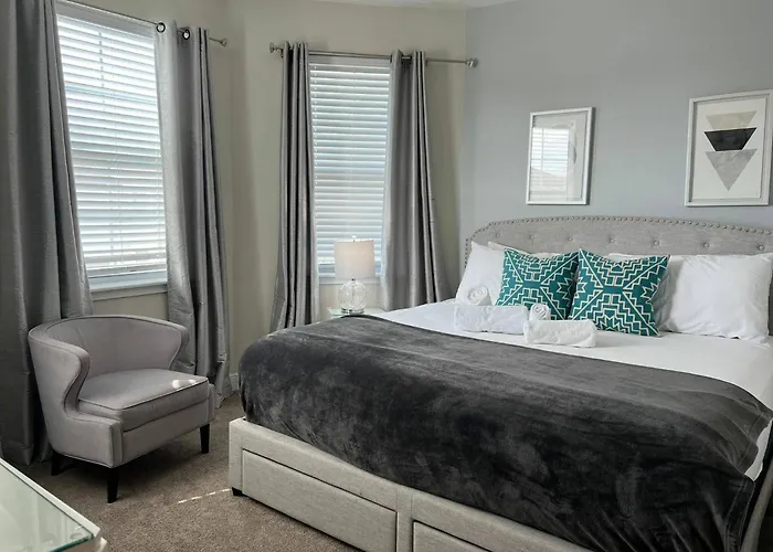 Encore Resort 11 Bedroom Home With Pool 2117