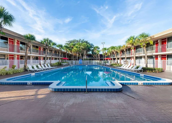 Hotel Ramada By Wyndham Kissimmee Gateway - Free Theme Park Shuttle Four Corners