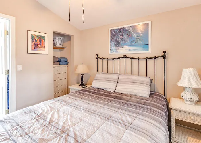 Villa Fern Park Pool House With Private Patio And Fire Pit! à Orlando acceptant les animaux