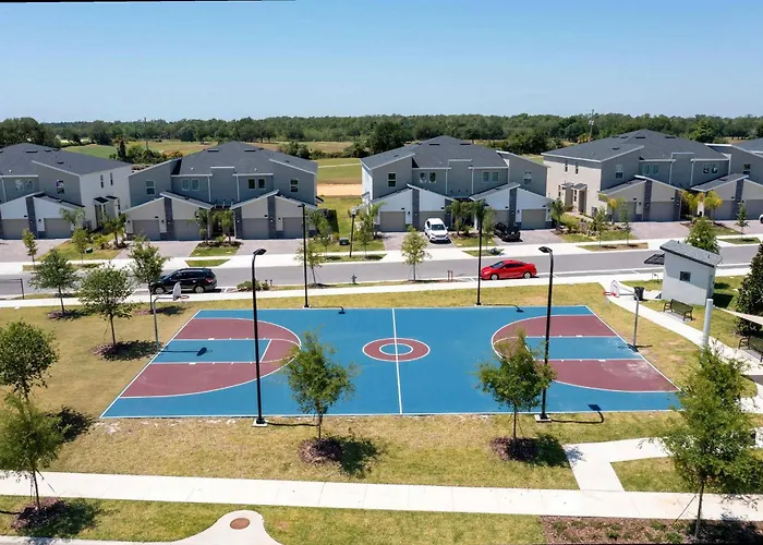 Pet friendly Gorgeous 4 Bd W/ Pool At Champions Gate Resort 1020 Orlando