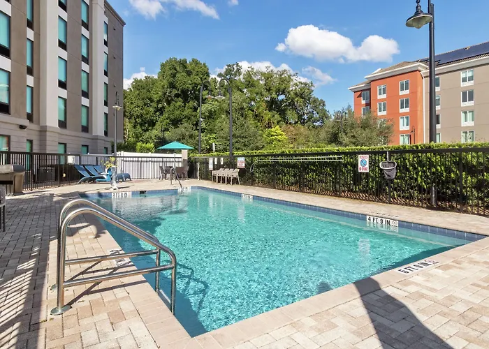 Pet friendly Hampton Inn & Suites Orlando-Apopka Forest City
