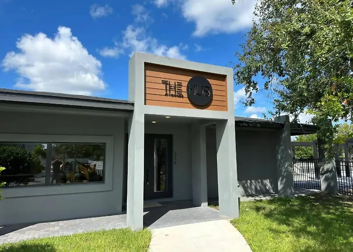 3 Bedrooms 3 Baths The Hub At Westside 3421Tt