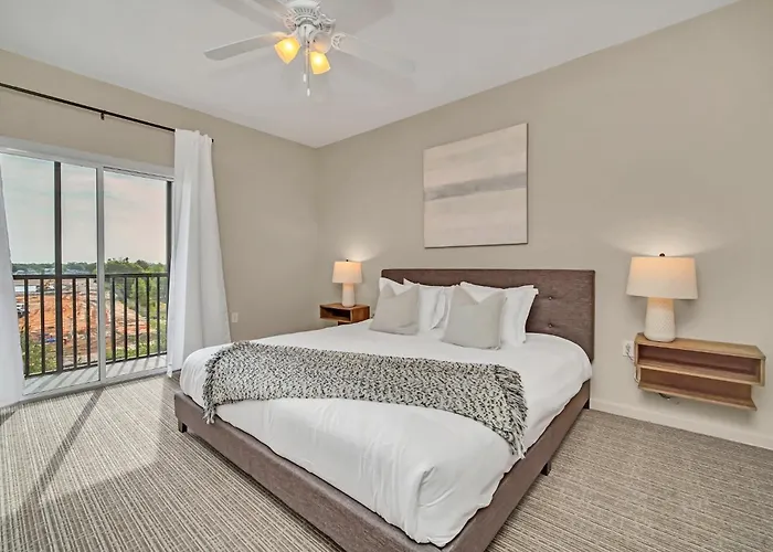 Huisdiervriedelijke 2Br Condo With Pool, Near Disney! Orlando