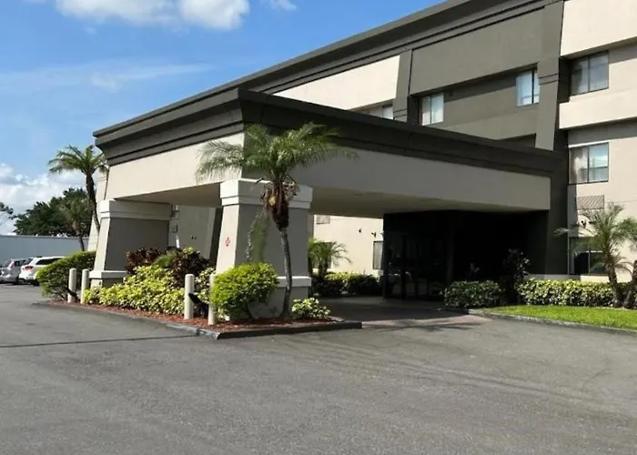 Hotel Baymont By Wyndham Orlando South à Williamsburg acceptant les animaux