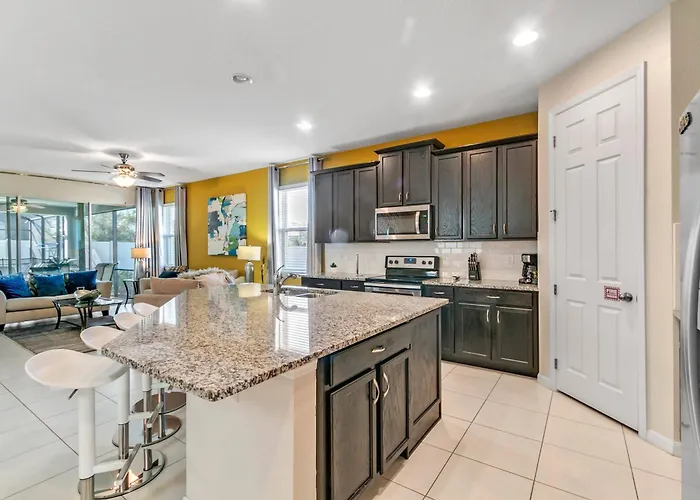 5 Bedrooms 55 Bathrooms Solara 1620 Hg