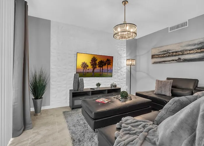Haustierfreundliches 2 Bedrooms 2 Bathrooms Storey Lake 3120-106 Pc Orlando