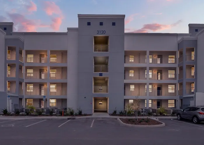 Haustierfreundliches 2 Bedrooms 2 Bathrooms Storey Lake 3120-106 Pc Orlando