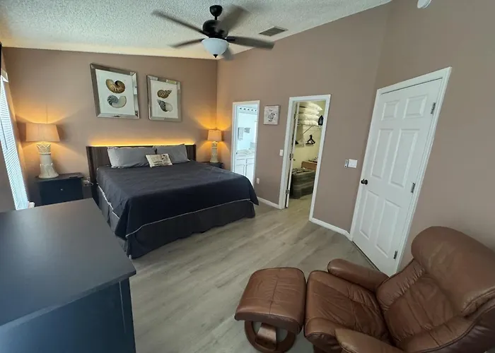 3 Bedroom Villa With Poolside Cinema And Games Room Close To Theme Parks Sleeps 6 Orlando
