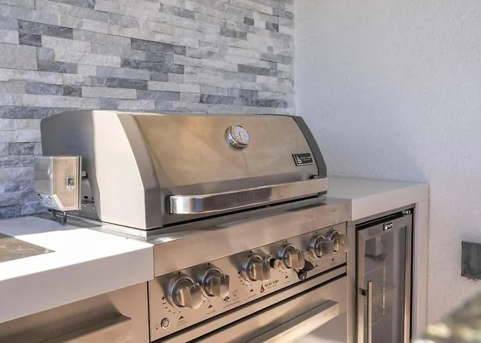 Epic 12-Bed -The Entertainment Paradise Orlando