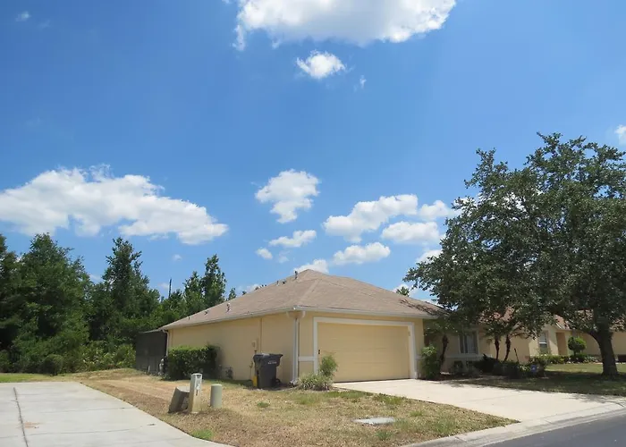 3 Bedroom Standard Davenport Home Fl 33897