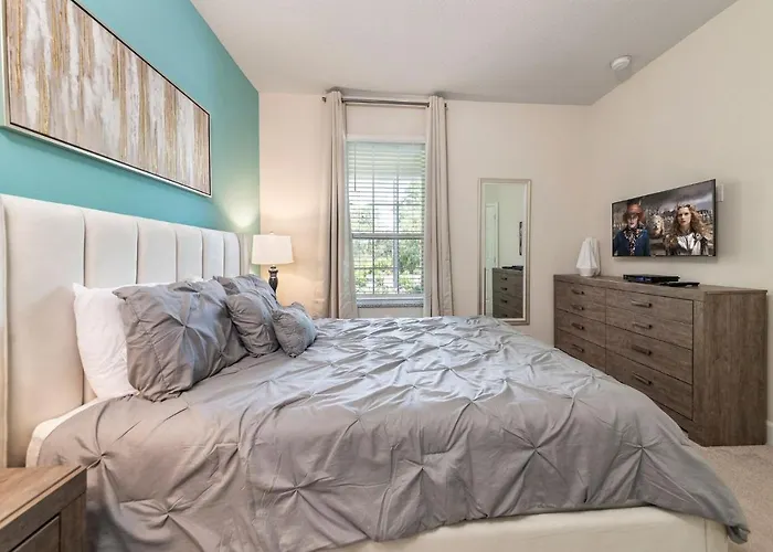 Stunning 3 Bedroom Townhome